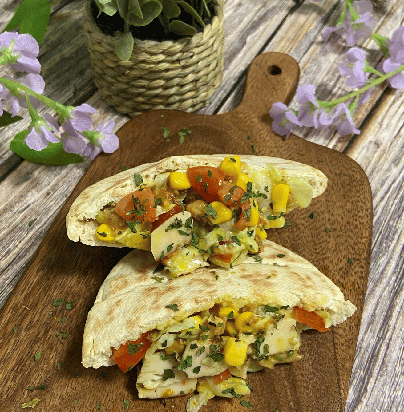 Receta de Pan pita relleno de pollo y cebolla crunchy en Airfryer