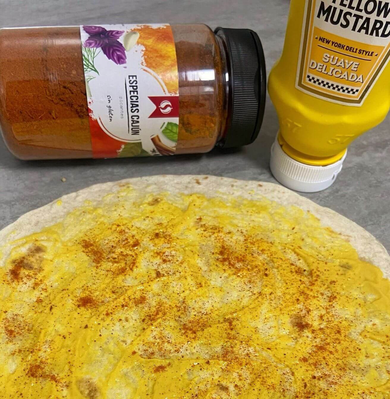 Tortipizza de pollo cajún en airfryer Tortipizza de pollo cajún en airfryer