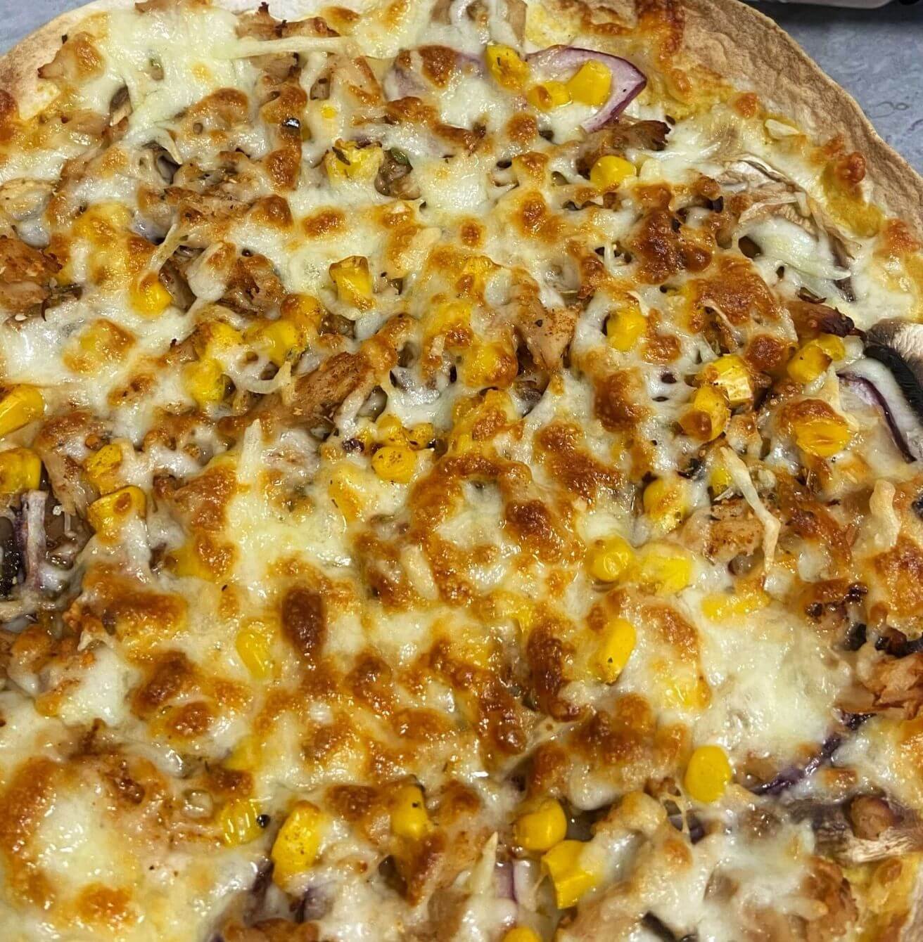 Tortipizza de pollo cajún en airfryer Tortipizza de pollo cajún en airfryer