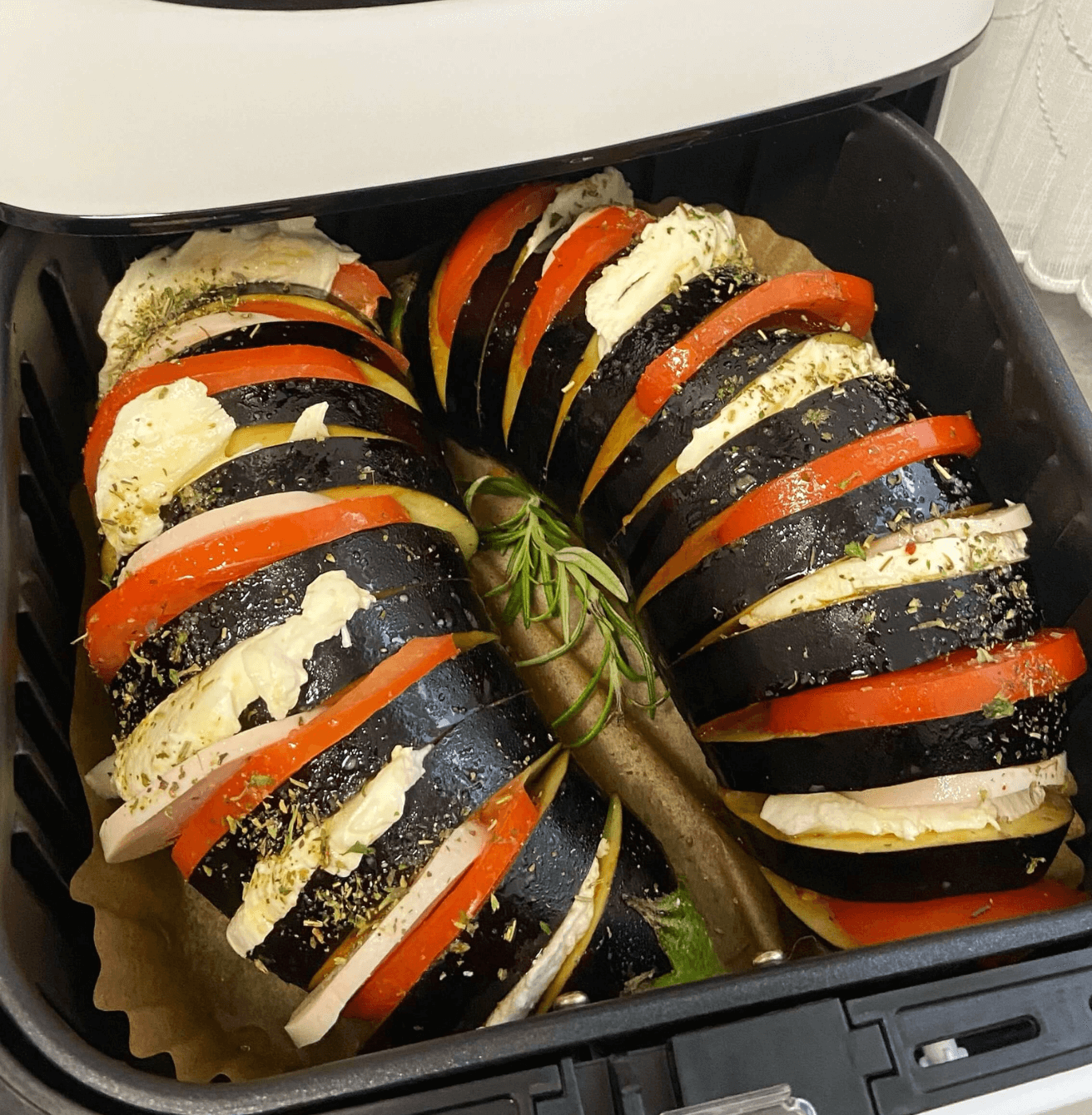 Receta de Berenjenas Hasselback en Airfryer Receta de Berenjenas Hasselback en Airfryer