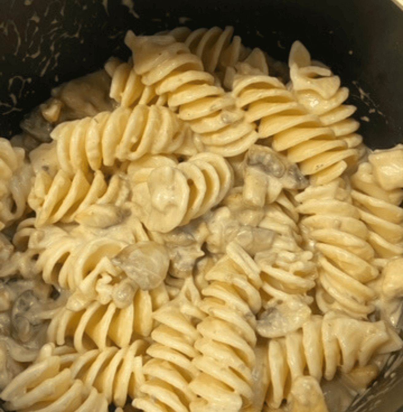 Receta de Fusillone con salsa de setas en Airfryer Receta de Fusillone con salsa de setas en Airfryer