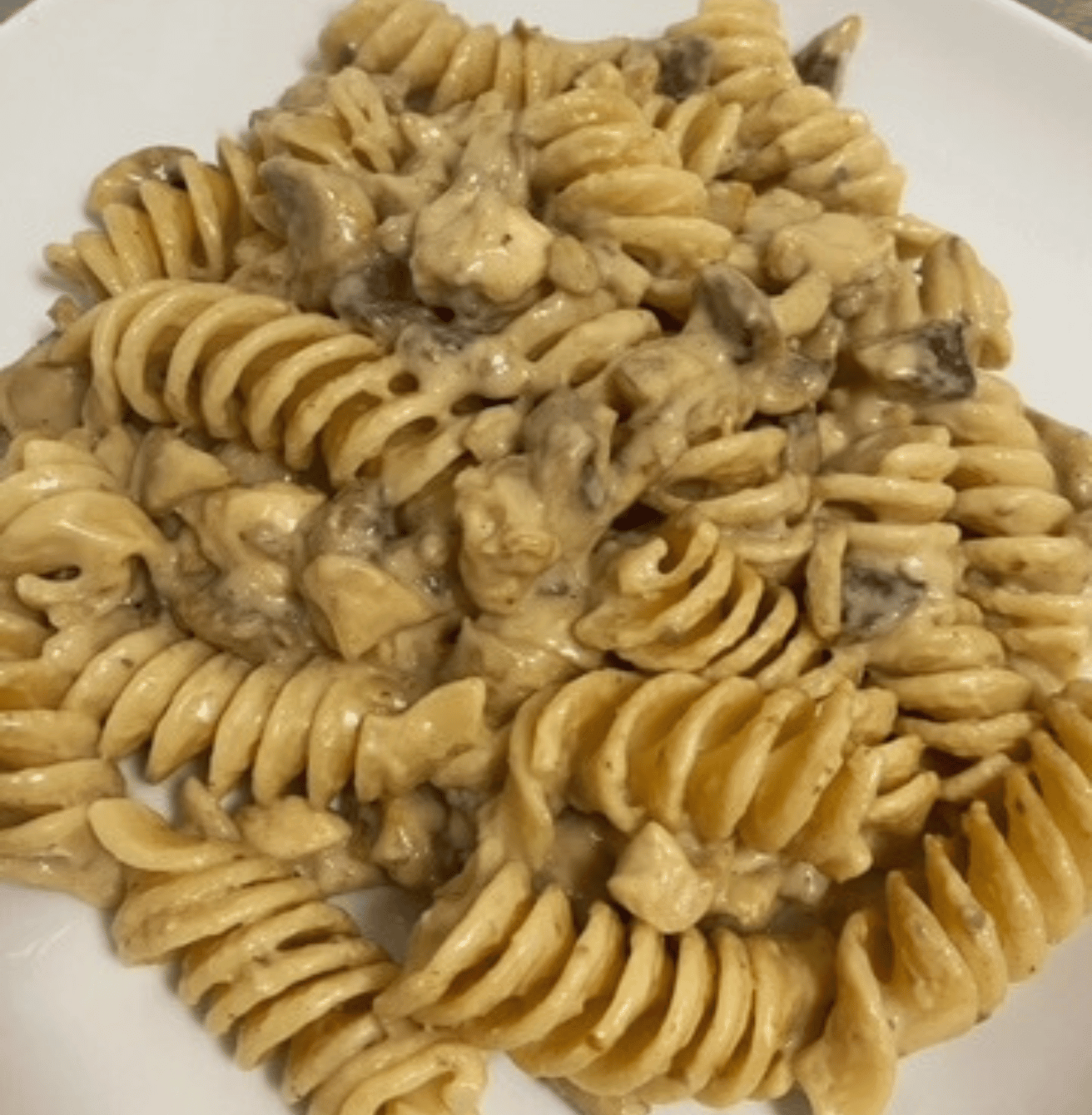 Receta de Fusillone con salsa de setas en Airfryer Receta de Fusillone con salsa de setas en Airfryer