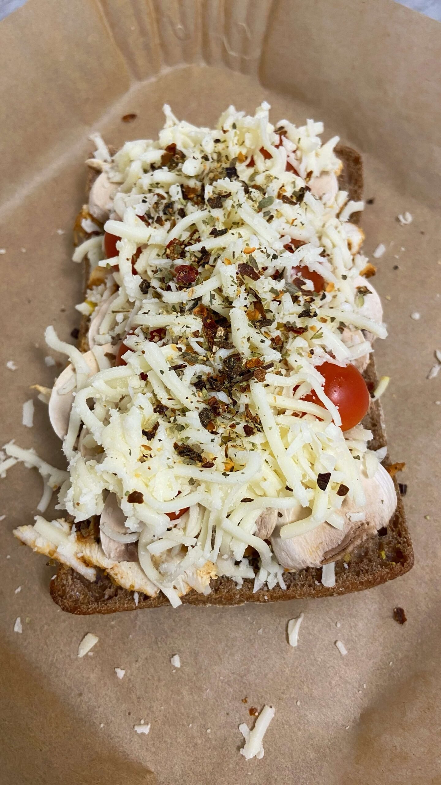 Receta de Tosta de pollo y champiñones en Airfryer Receta de Tosta de pollo y champiñones en Airfryer