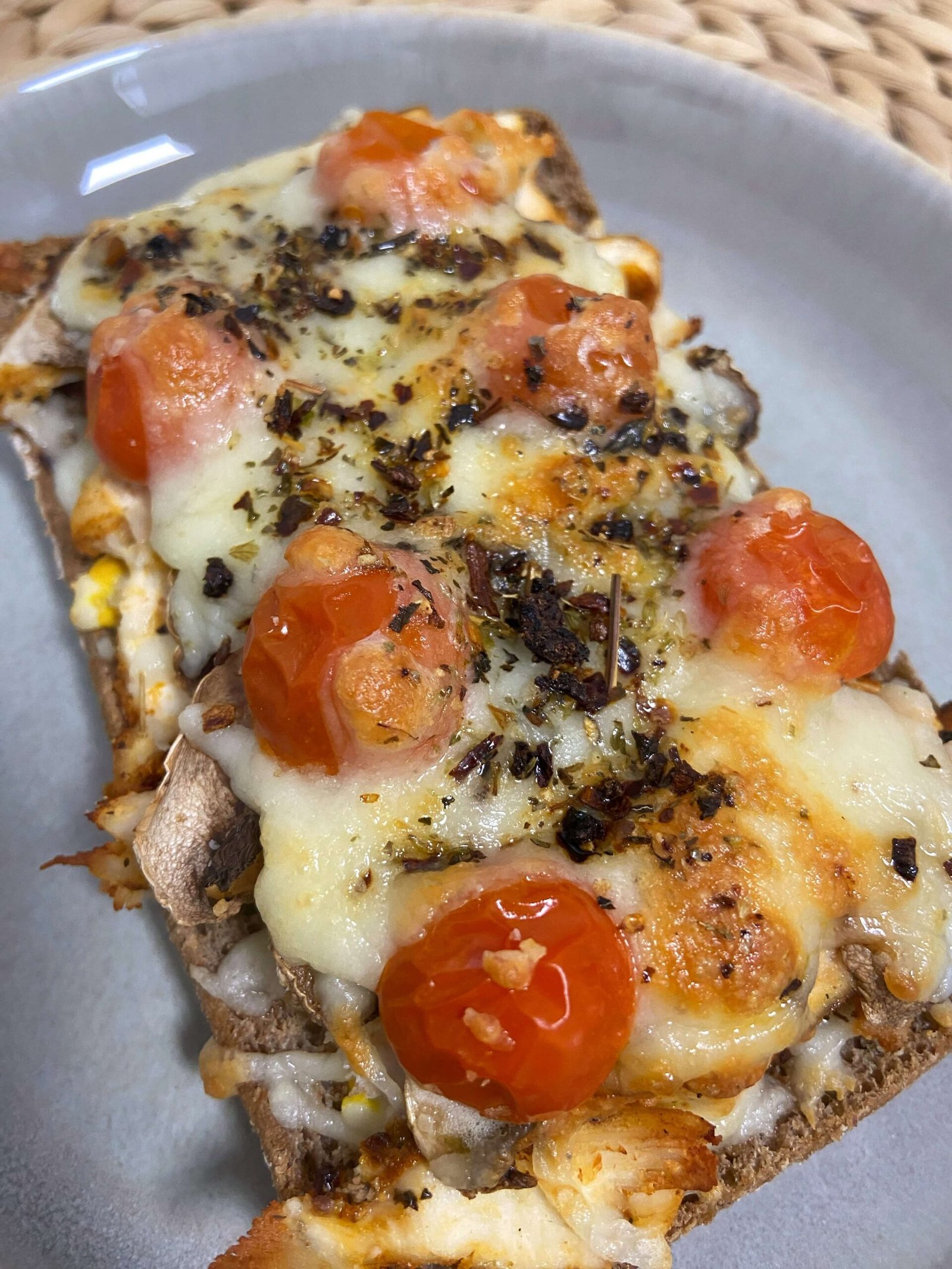 Receta de Tosta de pollo y champiñones en Airfryer Receta de Tosta de pollo y champiñones en Airfryer