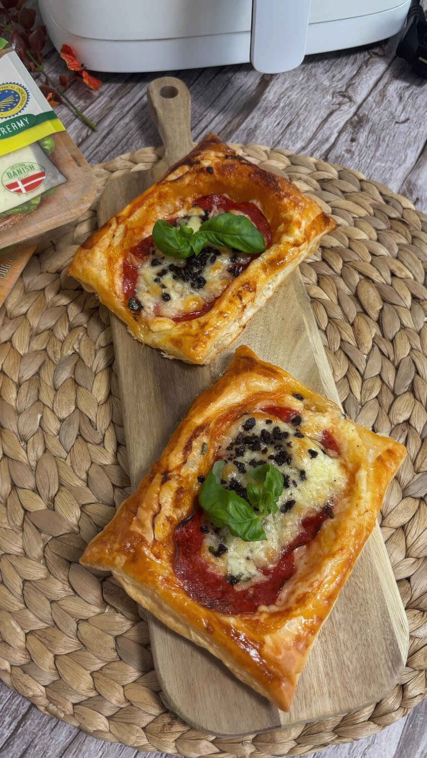 Receta de Mini pizzas de salami y queso en Airfryer Receta de Mini pizzas de salami y queso en Airfryer